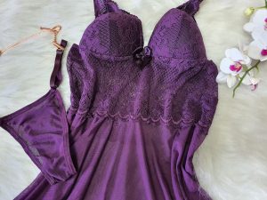 Camisola bojo curta em tule