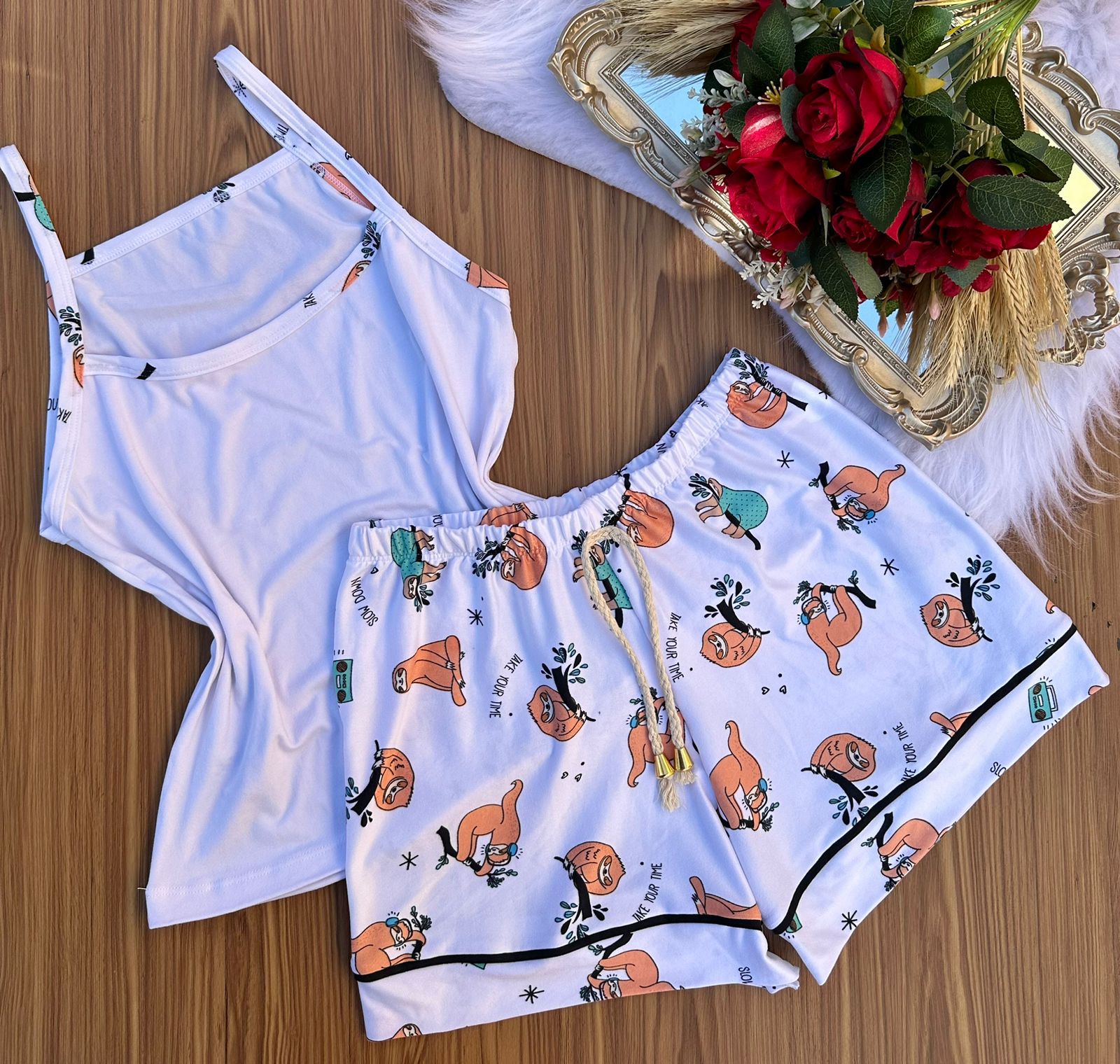 Short doll alcinha fina em suede - Imagem 4